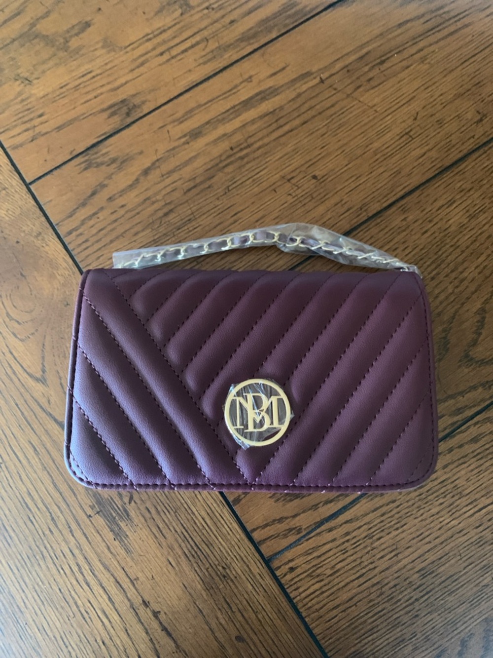 Badgley Mischka Quilted Plum Crossbody Bag with Chain Strap - Picture 2 of 8